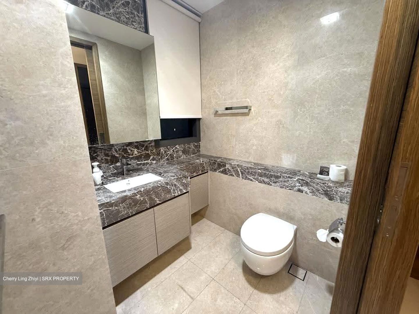 8 Saint Thomas (D9), Condominium #624580731